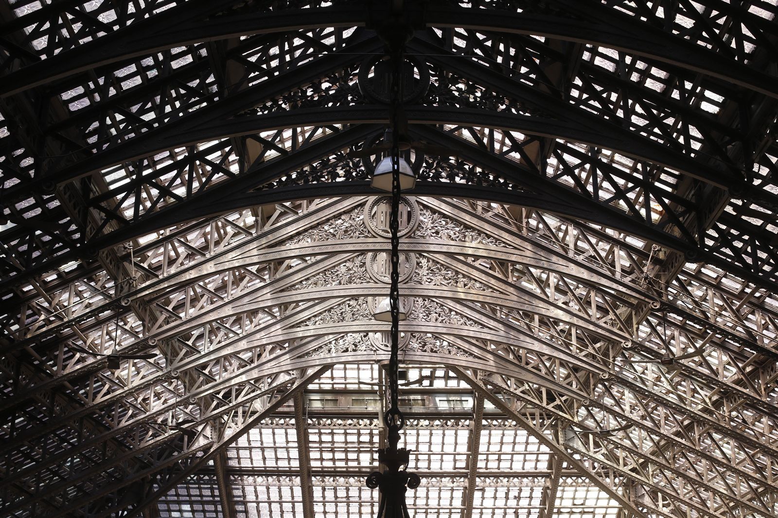 A Closer Look: Ellicott Square Building